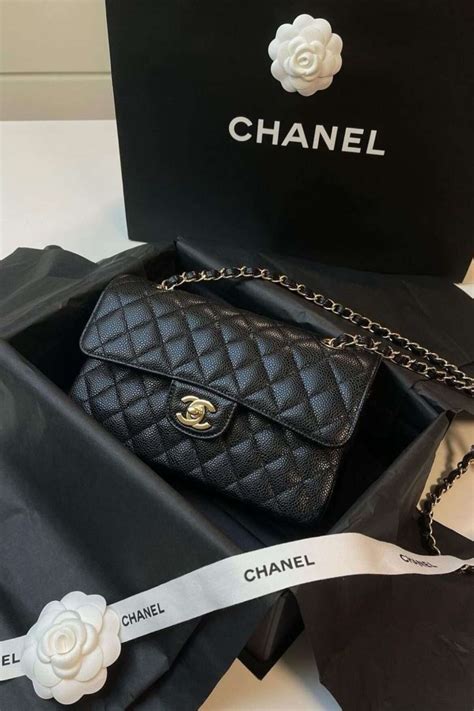 chanel bag caviar vs lambskin|Chanel Caviar Vs Lambskin Vs Calfskin.